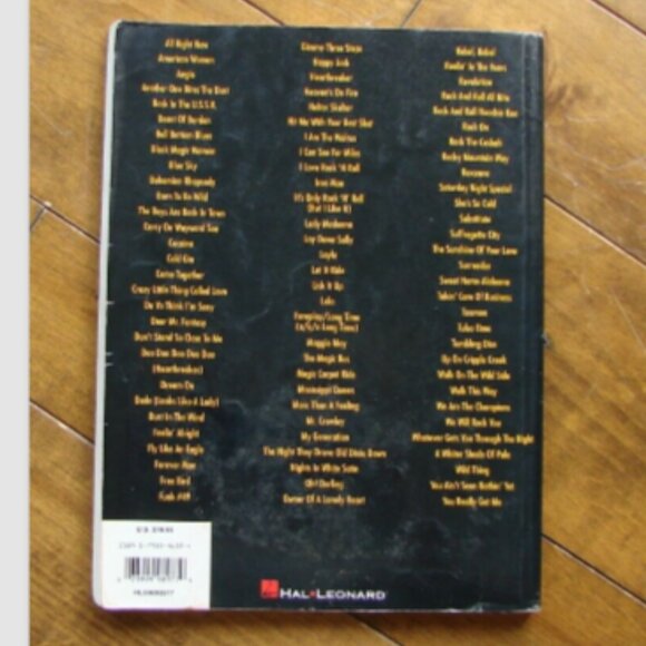 Classic Rock Easy Guitar Sheet Music Book Hal Leonard 89 Songs Rock and Roll - Picture 5 of 5